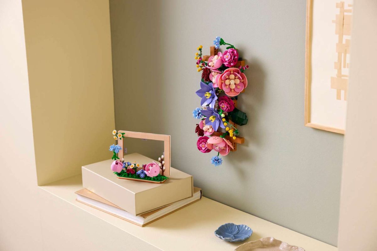 LEGO 40916 Floral Picture Frame lifestyle 5 1200x800