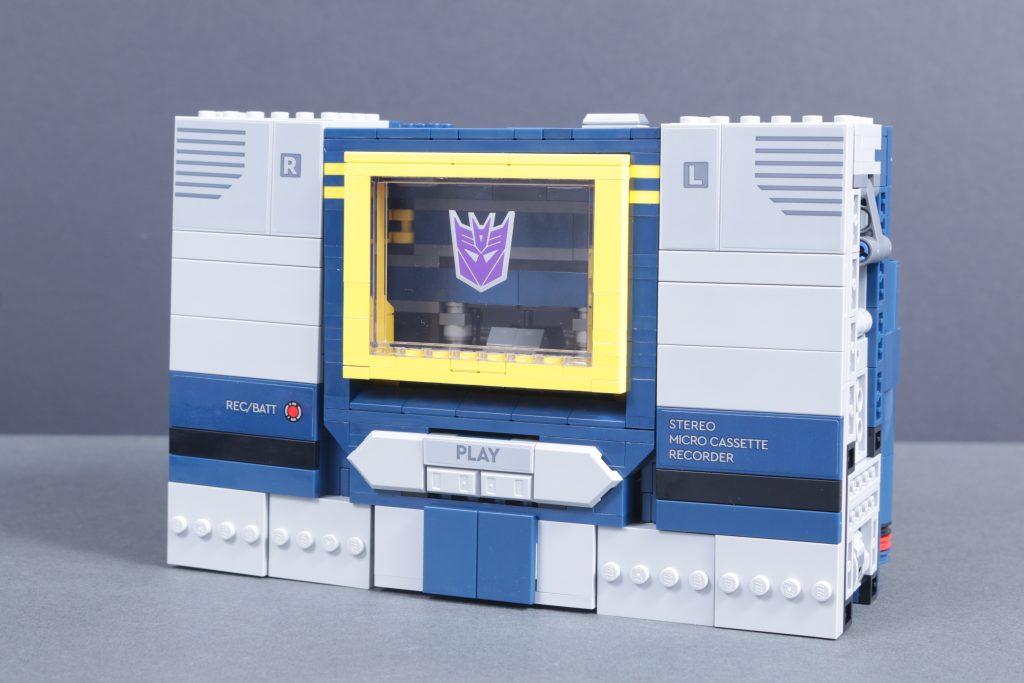 LEGO Icons Transformers 10358 Soundwave review 52 1024x683