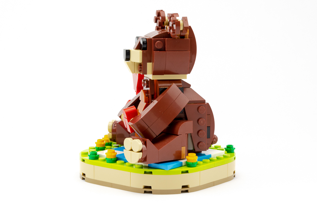 LEGO Review Valentines Brown Bear 23